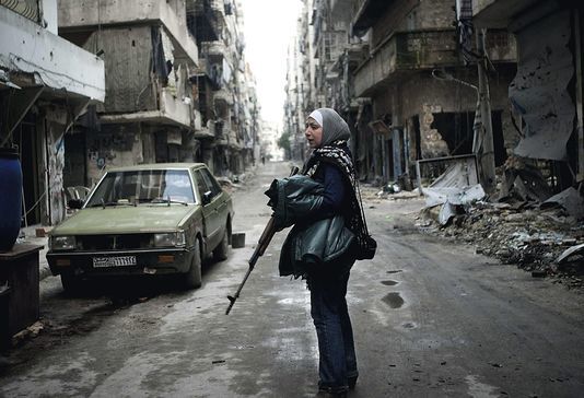 Pour son documentaire ”Femmes rebelles de Syrie”, Zaina Erhaim a filmé pendant dix-huit mois cinq habitantes engagées d’Alep.