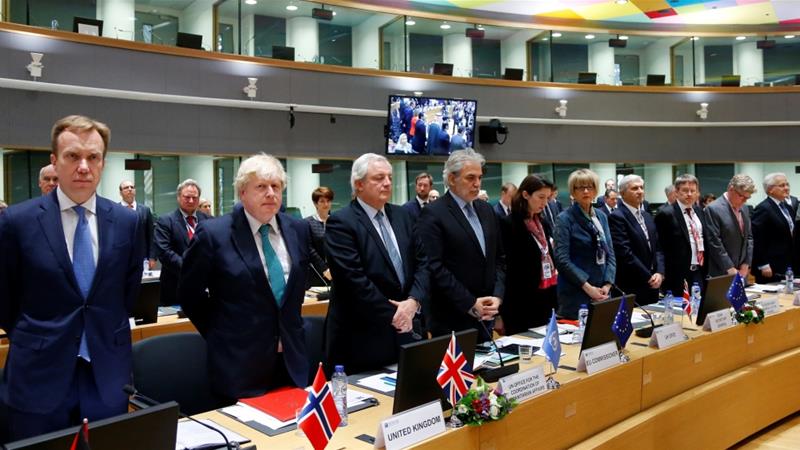 EU foreign ministers and officials observe a minute of silence in respect for the victims of Khan Sheikhoun attack during a conference on the future of Syria in Brussels [Francois Lenoir/Reuters]